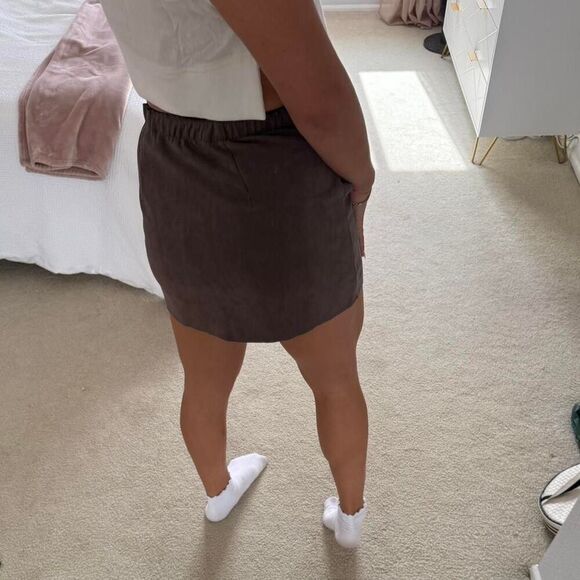 Velvet Wrap Mini skirt - Picture 2 of 2